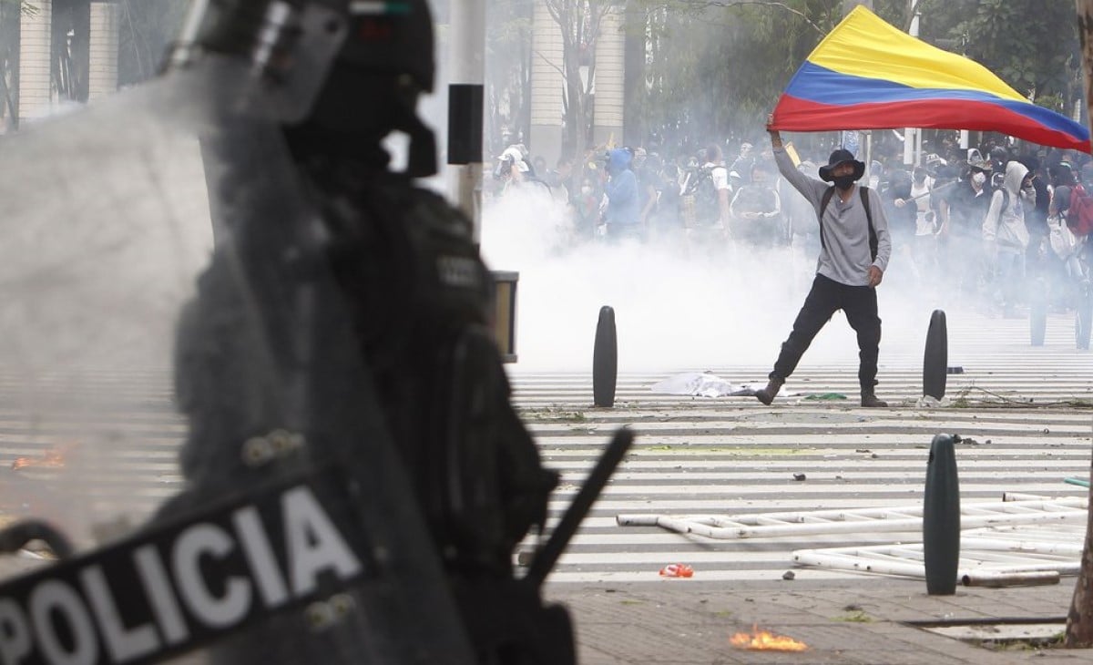 LatinoamÃ©rica. RepresiÃ³n policial a las protestas en Colombia deja al menos  siete muertos