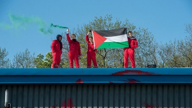 Ocupan fábrica de armas israelí en Reino Unido
