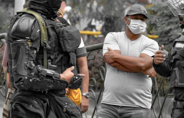 Colombia. ¿Quién arma a la policía represora?