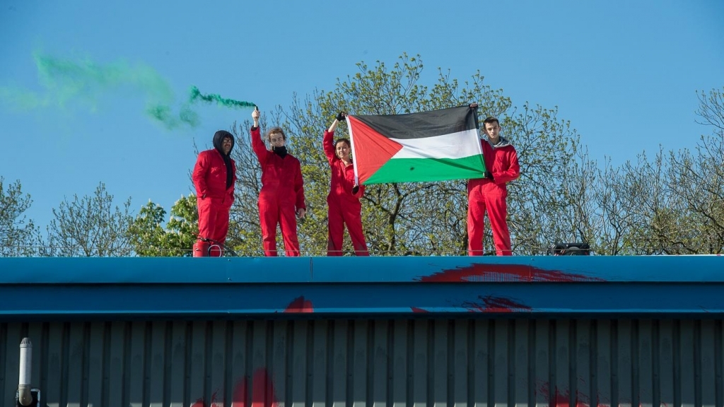Ocupan fábrica de armas israelí en Reino Unido y exigen su cierre