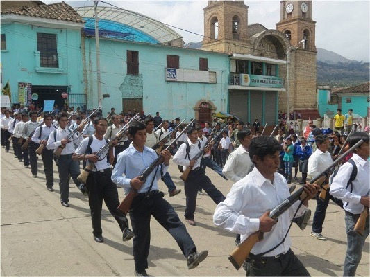 Perú. Alertan peligro de militarización de Comités de Autodefensa