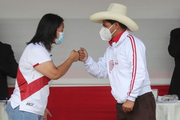 Perú. Elecciones. Ambos candidatos han llamado a esperar con calma los resultados finales