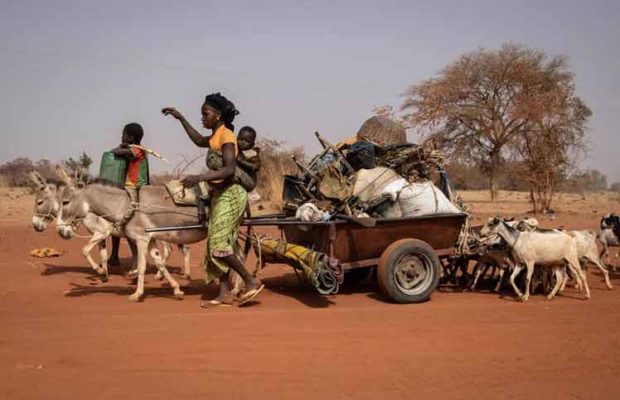Burkina Faso. Aumenta éxodo tras masacre de aldeanos