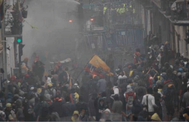 Ecuador. Para Lasso, las jornadas de octubre de 2019 fueron de «violencia irracional»