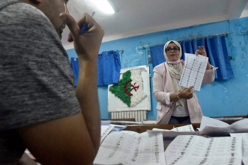 Argelia: La abstención roza el 70% en las elecciones legislativas