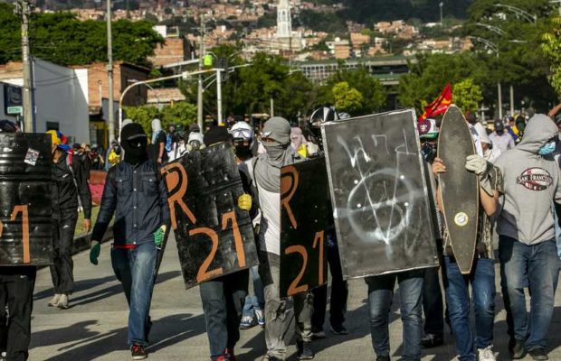Colombia. Marcharon en Medellín repudiando los intentos desmovilizadores de cierta dirigencia