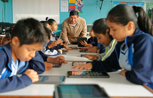 Bolivia. Segundo país latinoamericano que más invierte en Educación