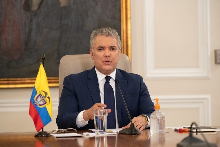 El presidente Duque condenó el atentado. "No nos amedretan con violencia", afirmó. Foto Presidencia de Colombia