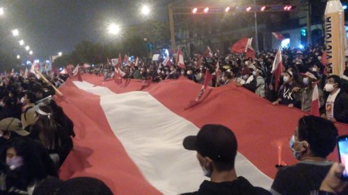 Perú: Casi cien mil votos de ventaja del izquierdista Pedro Castillo, prácticamente aseguran su victoria