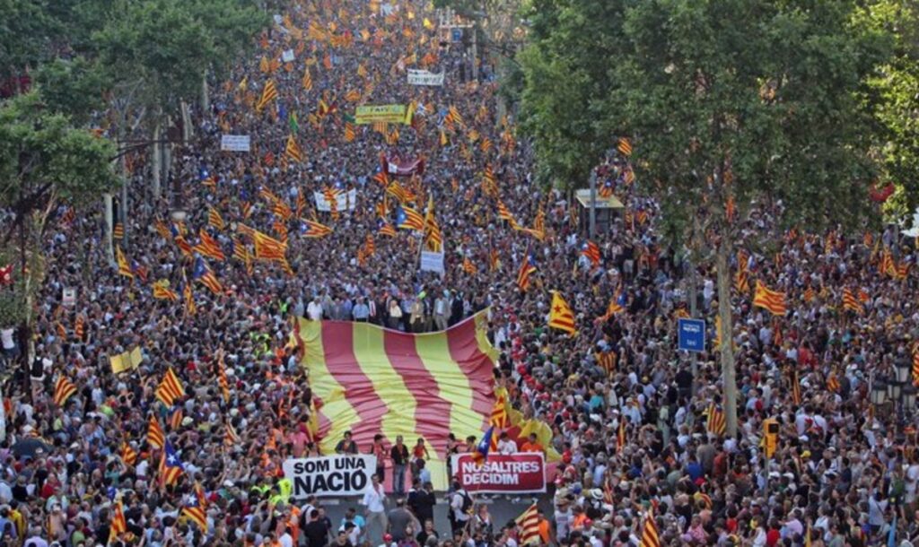 Catalunya: Declaración de Endavant-OSAN "El refuerzo de las autonomías, el camino contrario a la independencia"