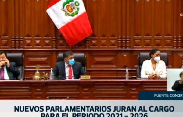 Perú. Los nuevos congresistas juran para el periodo 2021-2026