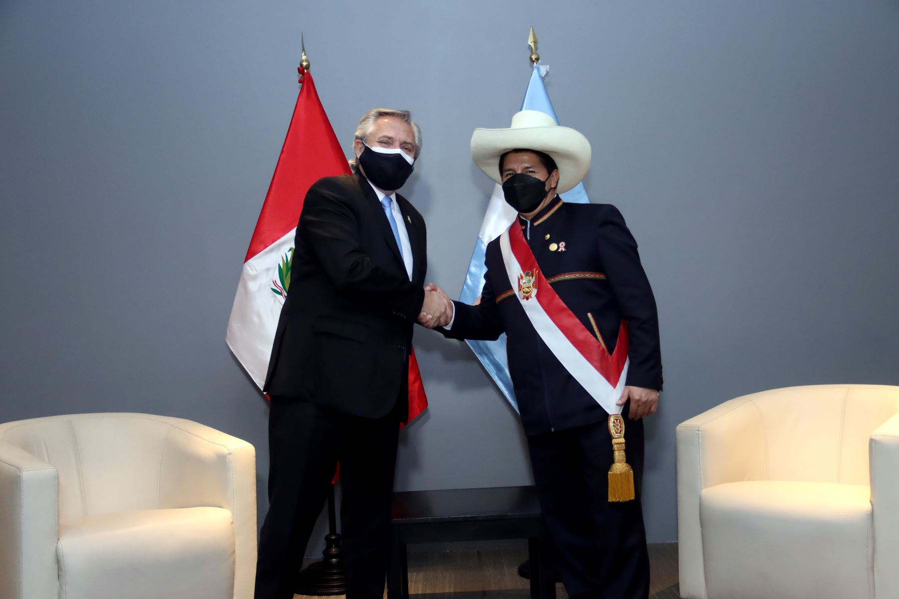 El presidente de la RepÃºblica Pedro castillo sostuvo una reuniÃ³n bilateral con el presidente de Argentina Alberto FernÃ¡ndez.
Foto: ANDINA/Prensa Presidencia