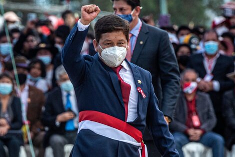 Bellido saluda con el puÃ±o en Ayacucho. (Fuente: AFP)
