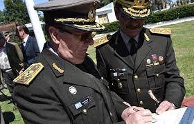 Uruguay. Removido de su cargo un general retirado vinculado a crímenes de la dictadura militar