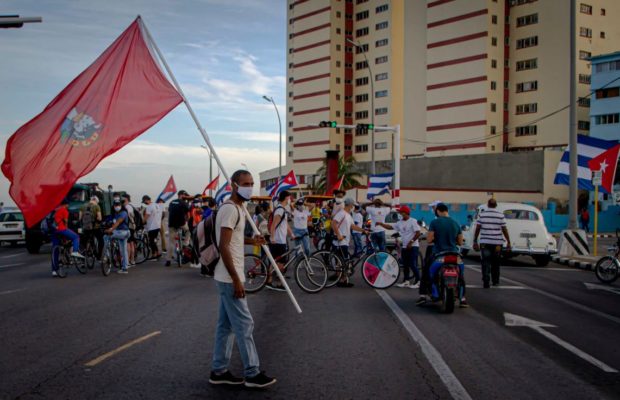 Cuba: Caravana por la paz (fotoreportaje)