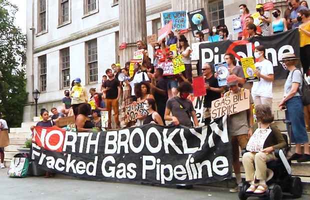 Estados Unidos. Manifestantes en Brooklyn rechazan oleoducto que transportaría gas extraído mediante “fracking”