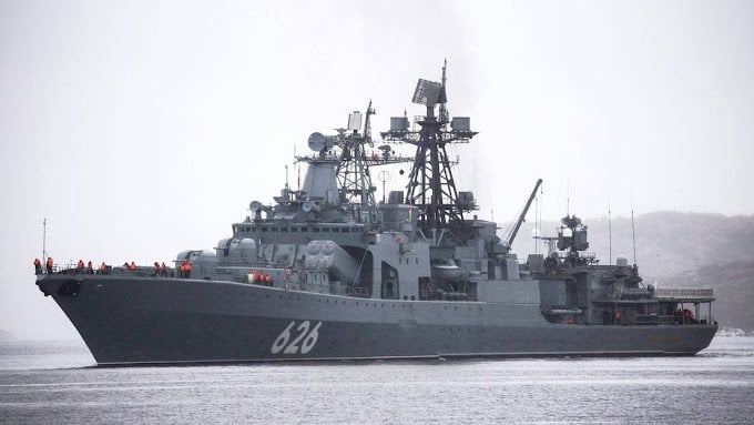 Dos buques de guerra rusos anclan a 46 km de la costa de Argelia tras no recibir la autorización de España para hacerlo en Ceuta.