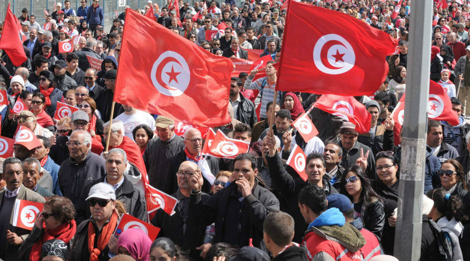 Túnez: Bahrein y Egipto apoyan a Saied mientras el principal sindicato pide la formación de nuevo gobierno