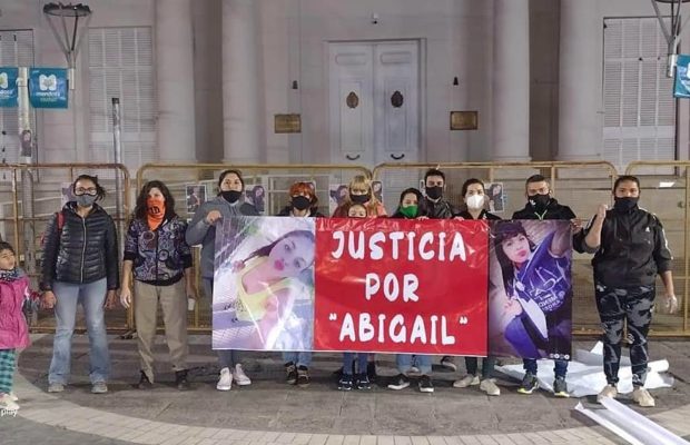 Argentina. Acampan en la Legislatura de Mendoza por Abigail Carniel