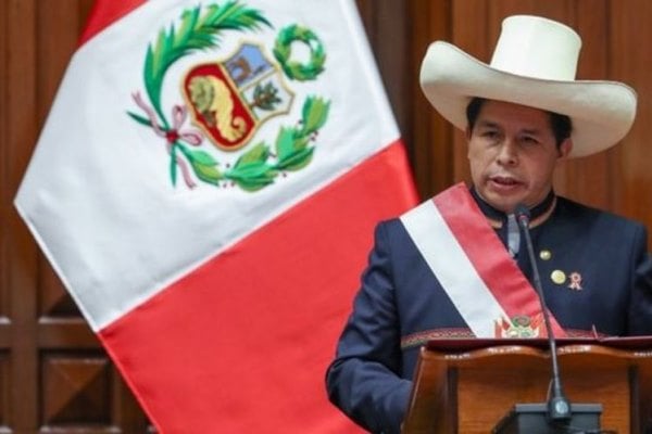 Perú. Polémica por proyecto que facilitaría destitución presidencial