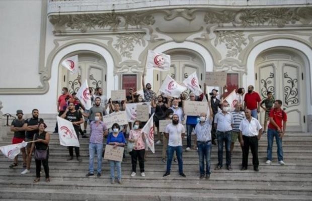 Túnez. Tunecinos muestran su rechazo a las injerencias estadounidenses en su proceso político