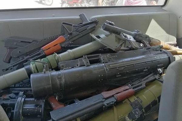Siria. Más de 400 militantes en Daraa deponen sus armas y renuncian a la violencia