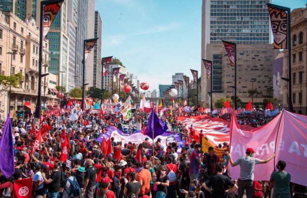 Brasil. 7 de septiembre en São Paulo: «Salí a la calle porque el fascismo está ahí»