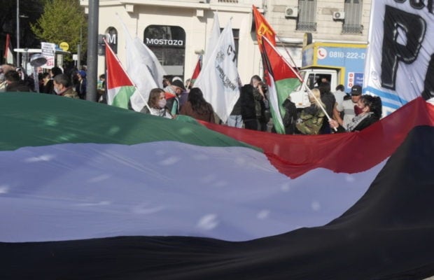 Argentina. Movilización en solidaridad con las y los presos políticos palestinos /Se marchó a la embajada sionista