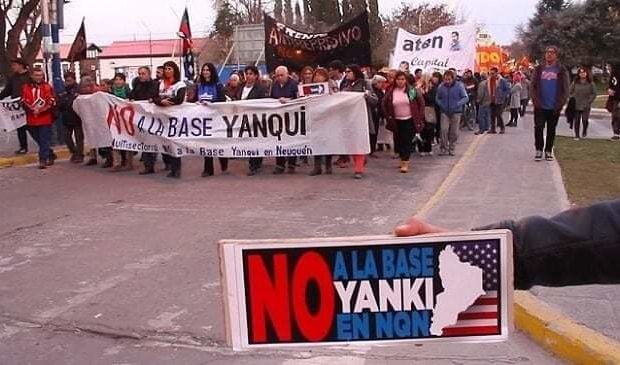 Argentina. Una multitud repudió la construcción de una base de EE.UU en Neuquén (videos)