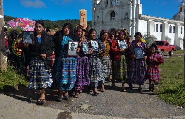 Guatemala. Se abre el camino para que acusados por masacre de Alaska sean juzgados por ejecución extrajudicial