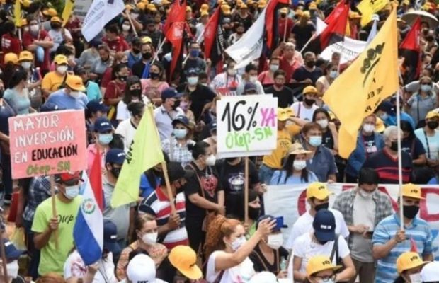 Paraguay. Docentes inician segunda semana de movilización