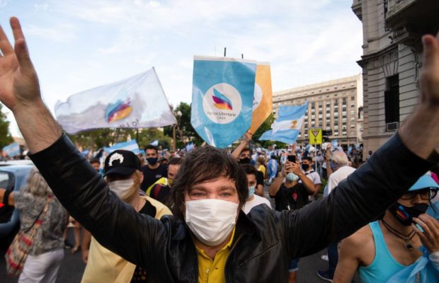 Argentina. La ultraderecha avanza: El anarco- liberalismo muestra los colmillos