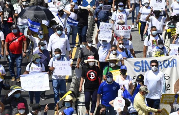 El Salvador. Estados Unidos intenta presionar a la nación