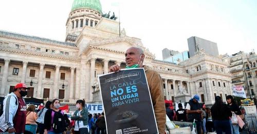 Argentina. Acampe frente al Congreso en defensa de personas en situación de calle