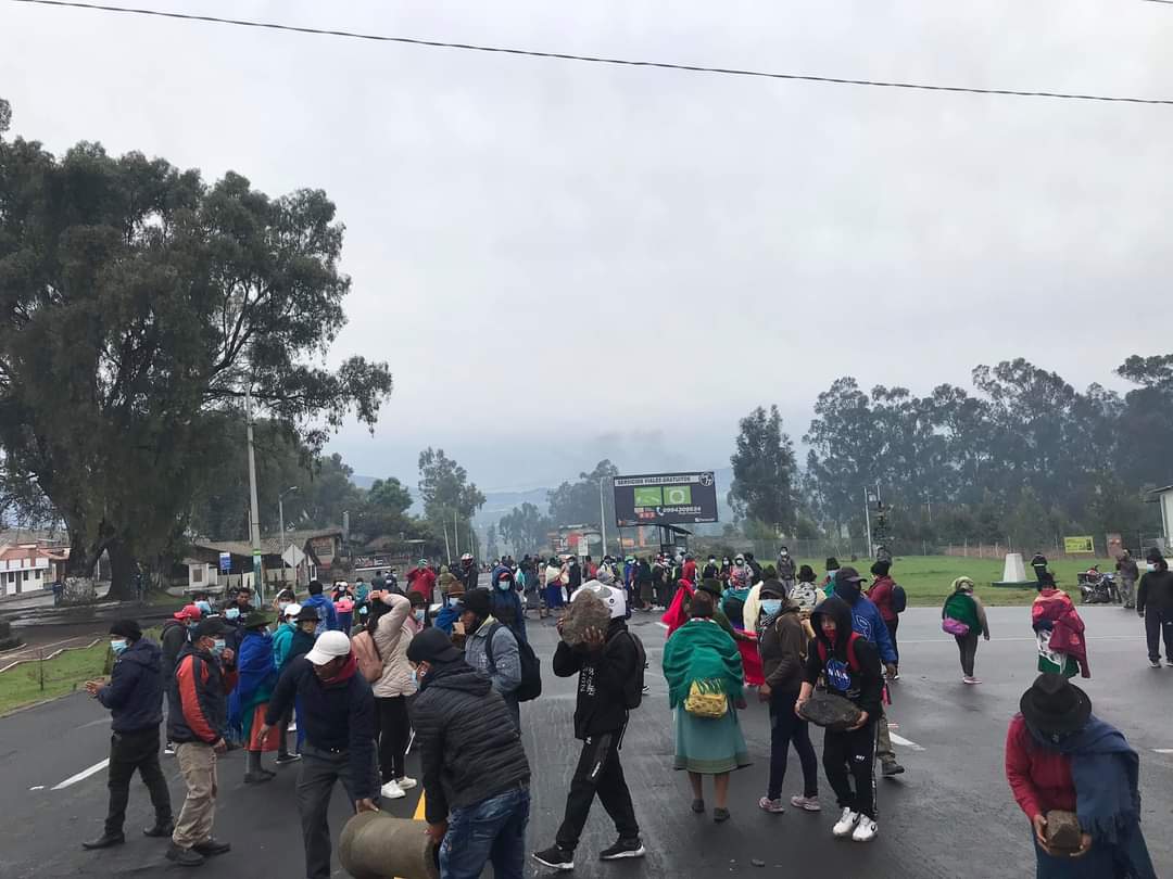 https://www.boltxe.eus/wp-content/uploads/2021/10/1635267368_46_Ecuador-Contundente-paro-general-con-cortes-de-rutas-barricadas-y.jpeg
