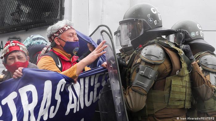 Chile | Protestmarsch Volksgruppe der Mapuche in Santiago | Ausschreitungen