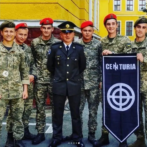 Ucrania: Grupo de ultraderecha hace de la principal academia militar occidental del país su bastión