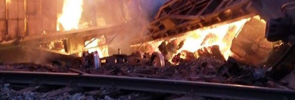 Nación Mapuche. Descarrilan tren e incendian vagones en Victoria pese al Estado de Emergencia y la maquinaria de guerra del Estado chileno