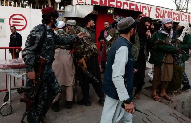 Afganistán. Alto comandante talibán muere en ataque terrorista en un hospital de Kabul