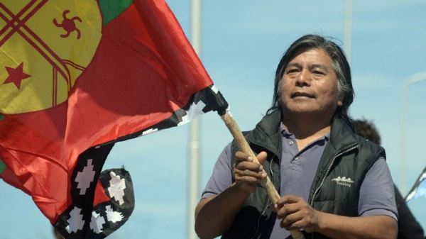 Nación Mapuche. Jorge Nahuel: «Después de las elecciones, el fantasma de la Patagonia prendida fuego va a desaparecer»