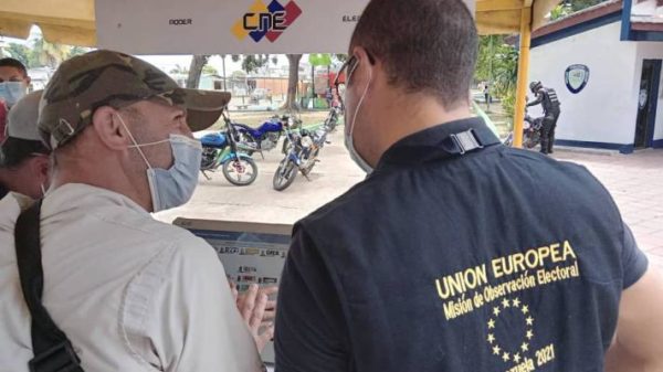 Venezuela. La Misión de Observación Electoral que vino por lana y tuvo que comprar cotufas