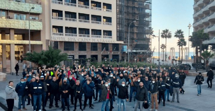 Cádiz: Más de 100 trabajadores de una empresa del Grupo de Florentino se plantan porque exigen cobrar