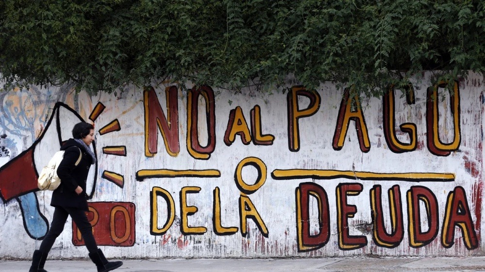 Argentina. «Nuestro país puede y debe tomar una decisión soberana: suspender el pago de la deuda»