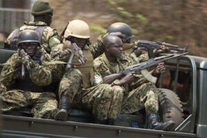 Uganda. Tropas de Uganda engrosan fuerzas en ofensiva contra islamistas