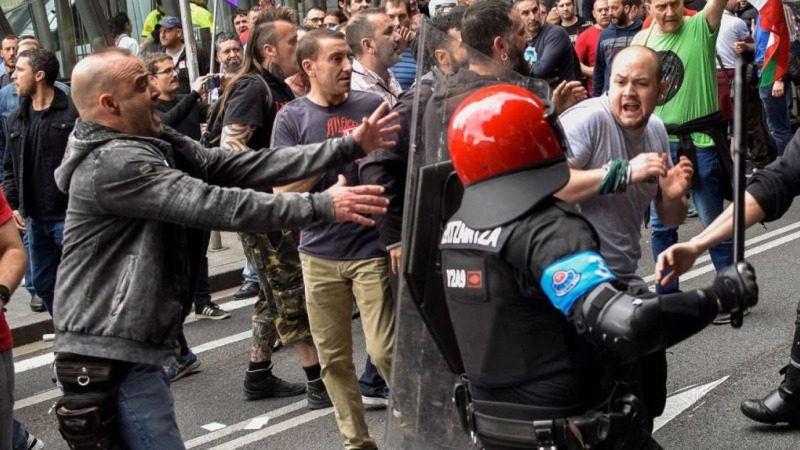Euskal Herría. La Policía Autonómica Española refuerza su armamento represivo