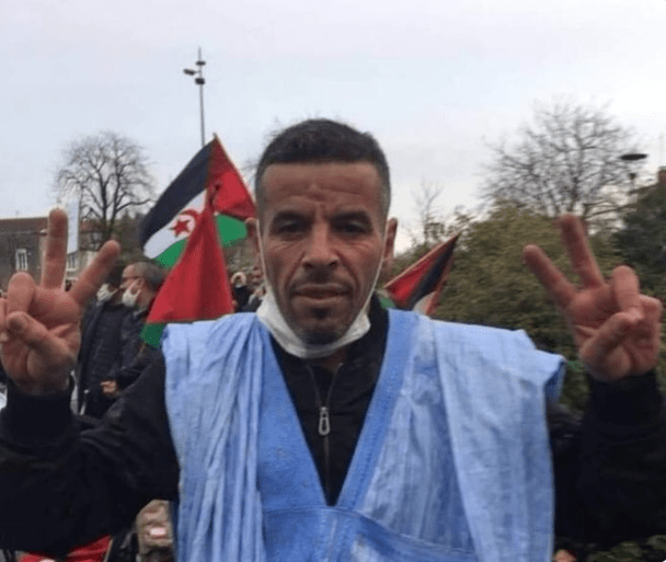 Condenado a dos años de cárcel el bloguero saharaui entregado por España a Marruecos