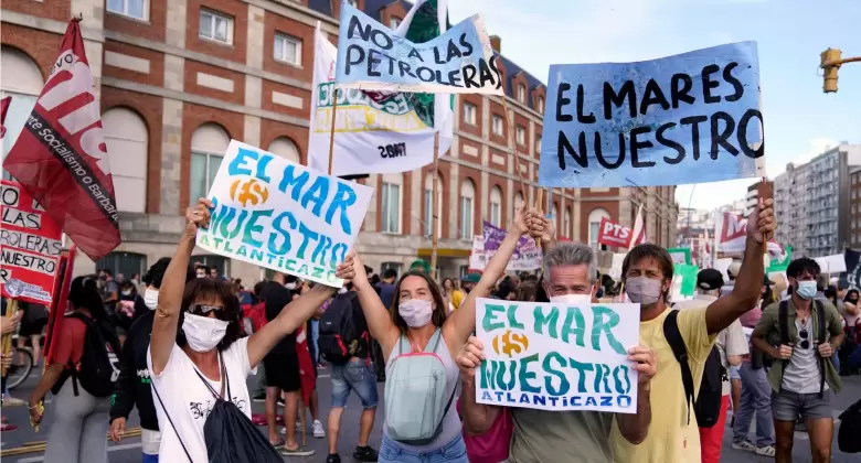 Argentina. El Gobierno le respondió a los manifestantes del ‘Atlanticazo’: «Venimos desarrollando off shore hace años y vamos a seguir haciéndolo»