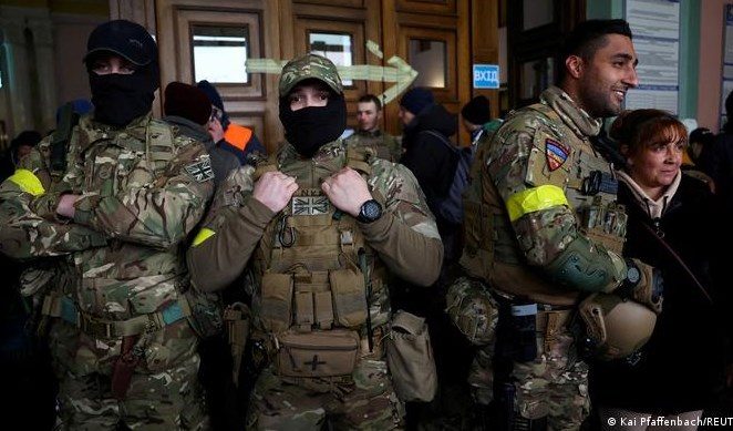 Ucrania. Fuerzas de Rusia atacan puntos estratégicos