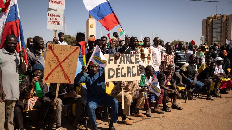 Burkina Faso da un mes al Estado francés para la salida de las tropas del país