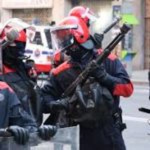 Euskal Herria. Las consecuencias de «policializar» las calles en cuarentena: represión contra el pueblo (videos demostrativos)